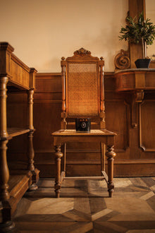 The Deluxe 3-Wick Candle