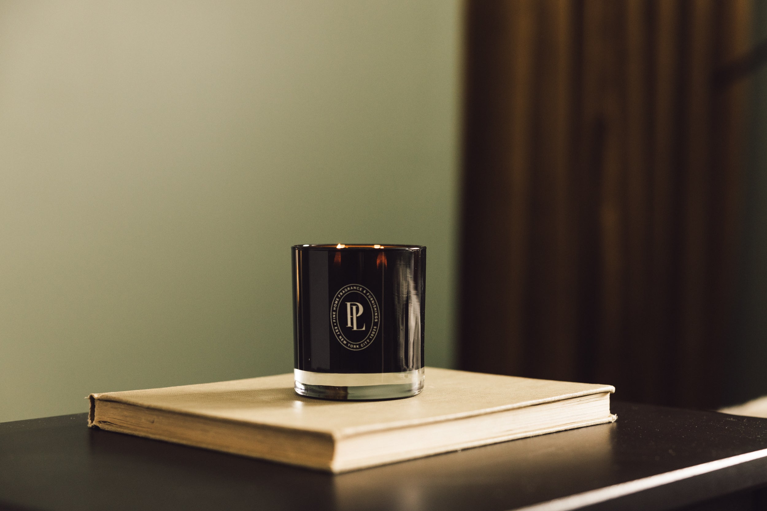 The Scented Candle | Luxury Fragrance | Hand Poured | Preston Lane